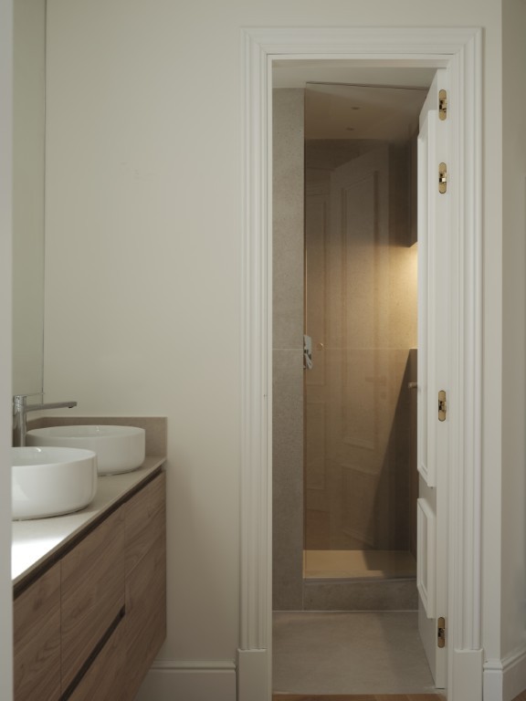 Property 2459 - Image 20